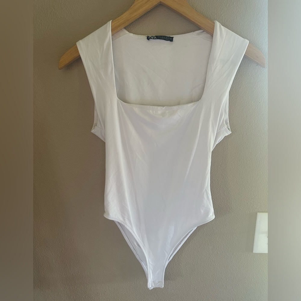 Zara White Square-Neck Bodysuit
